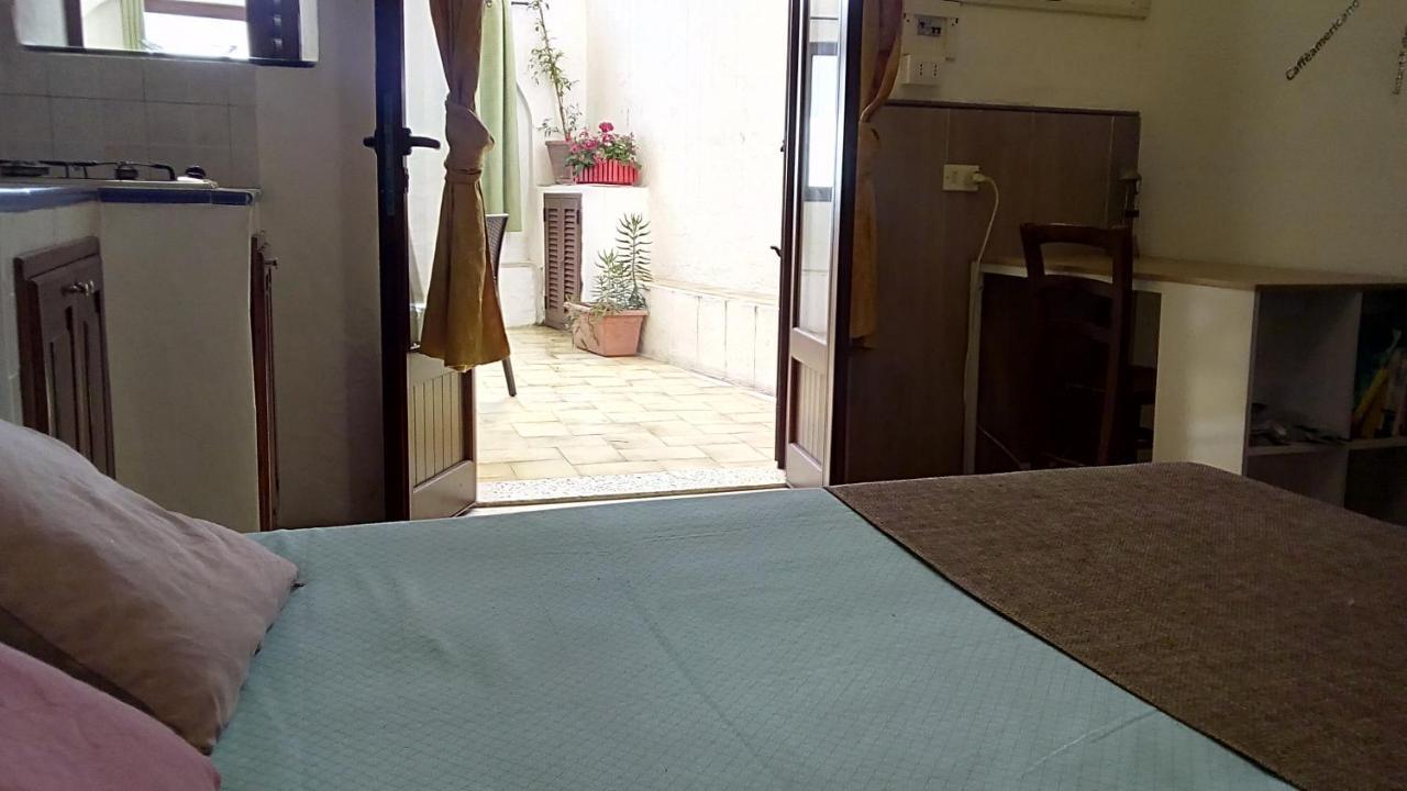 B&B Casa Frank Стромболи Экстерьер фото