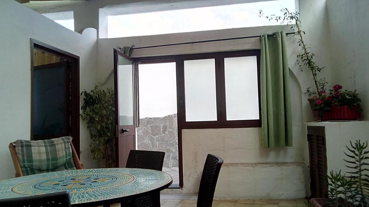 B&B Casa Frank Стромболи Экстерьер фото